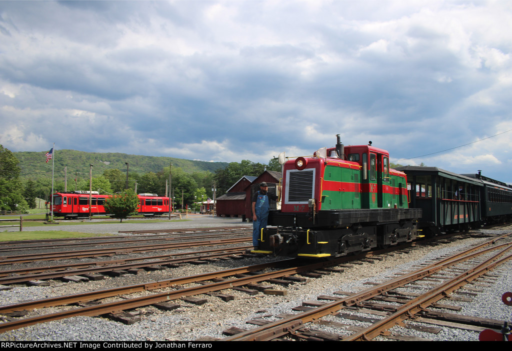 Passing the Trolley Museum